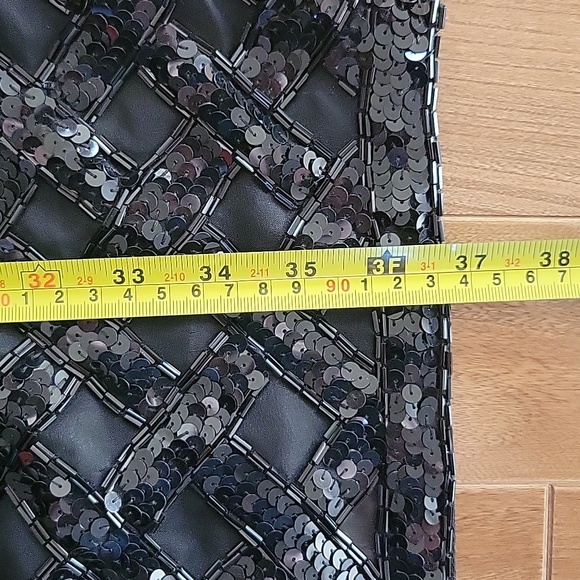 Vintage Tadashi Shoji Illusion Sleeve Beaded Dress Black USA Made Size 4 - Picture 9 of 9